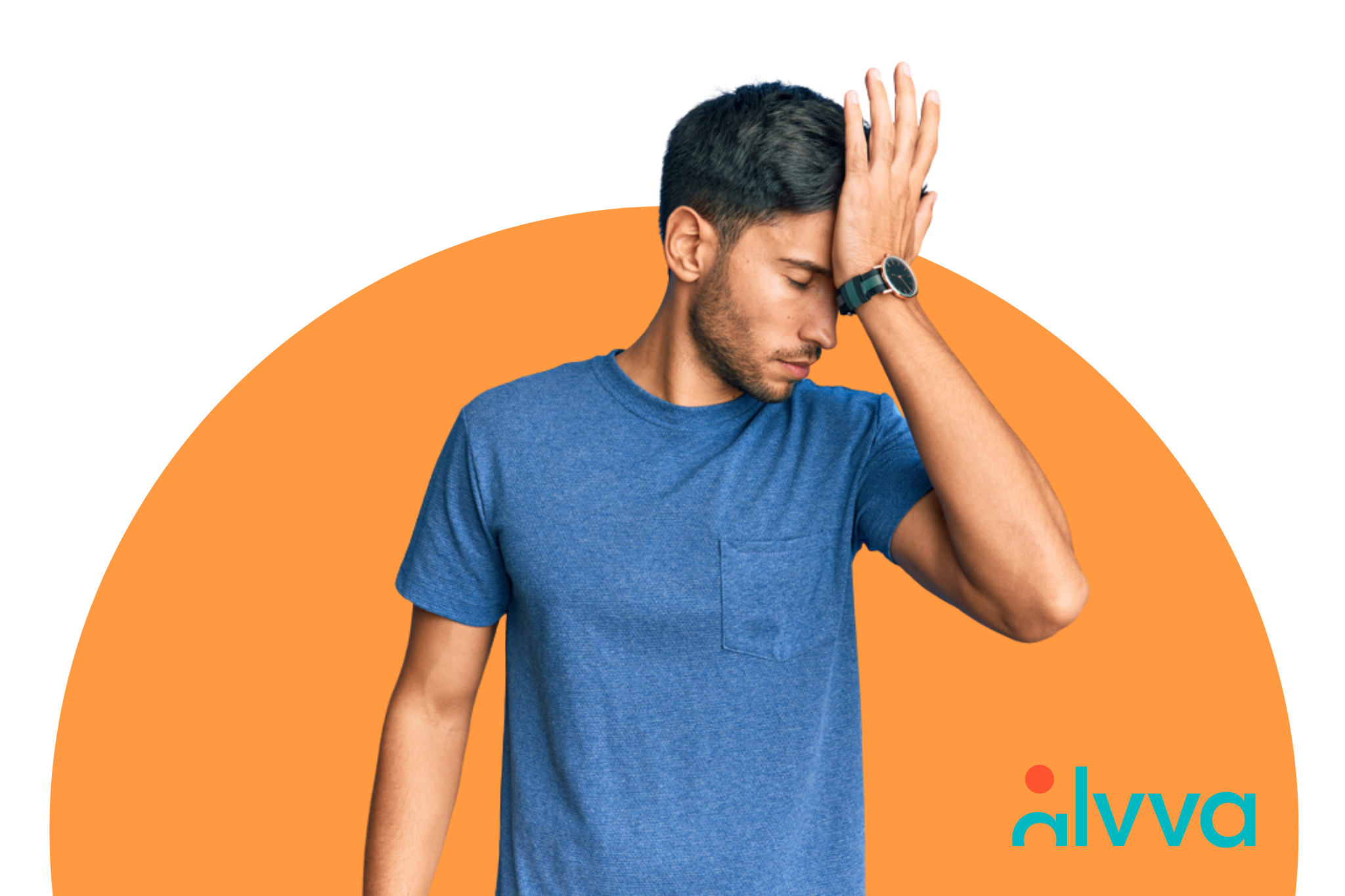 Un hombre mirando hacia abajo y sosteniendo su frente indicando que ha cometido un error